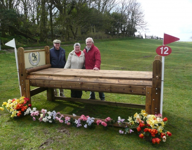 Presentation of "The Big Bed" to Eventing Ire NR